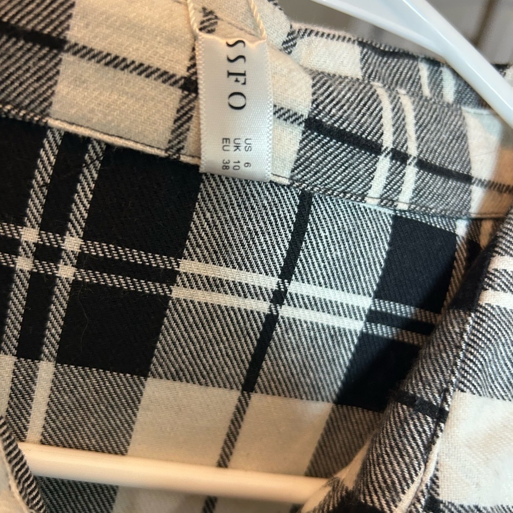 NEW w/ Tags- Black & White Plaid Flannel Dress | Size M (US 6) - Picture 9 of 12